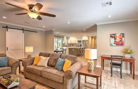 204 SW G St, Bentonville, AR 72712