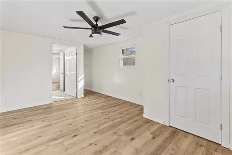 Bedroom - 704 Beverly Dr, Harrison, AR 72601 photo 2 of 7