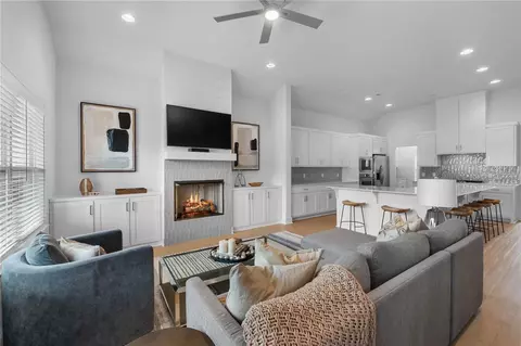 6304 SW Beacon St, Bentonville, AR 72713