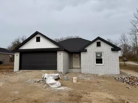 305 E Copper Leaf Dr, Siloam Springs, AR 72761