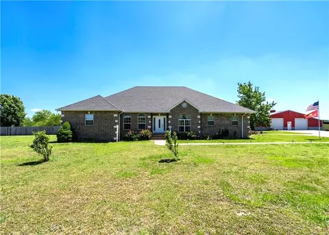 17444 Highway 16, Siloam Springs, AR 72761