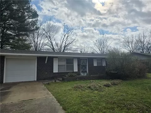 801 Morrison Pl, Springdale, AR 72762