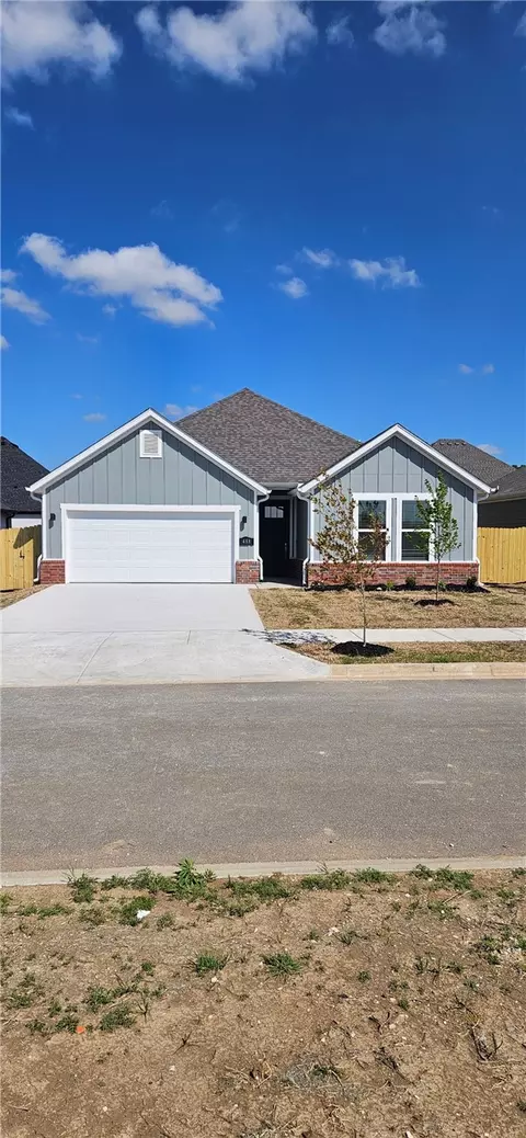 488 S Calico, Fayetteville, AR 72704