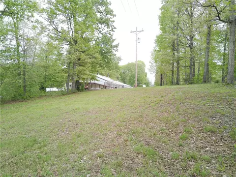Exterior - 9101 E State Highway 90, Pineville, MO 64856 photo 8 of 9