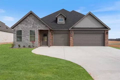 7010 SW Orange Ave, Bentonville, AR 72713