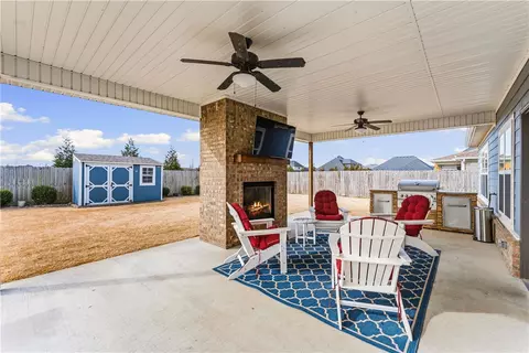 Exterior - 951 Silver Maple St, Centerton, AR 72719 photo 4 of 11