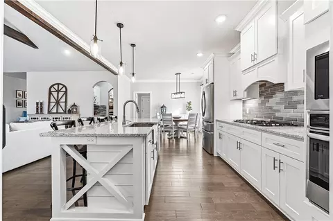 Kitchen - 951 Silver Maple St, Centerton, AR 72719 photo 3 of 3
