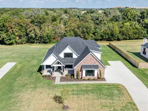 18962 Magnolia Mdws, Fayetteville, AR 72704