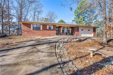 2 Wigston Ln, Bella Vista, AR 72714
