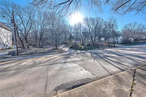 1466 N 1482 N Gregg Ave, Fayetteville, AR 72703