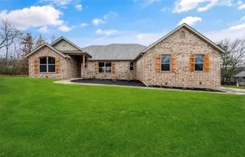 1 Pendeen Ln, Bella Vista, AR 72714