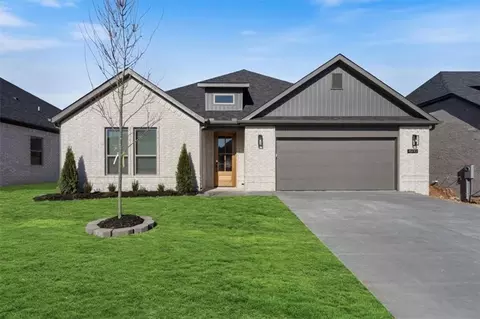 6906 SW Orange Blvd, Bentonville, AR 72713