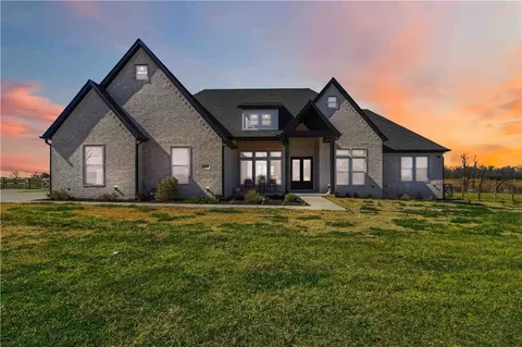 14303 Cozy Corners Rd, Siloam Springs, AR 72761