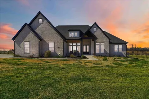 14303 Cozy Corners Rd, Siloam Springs, AR 72761