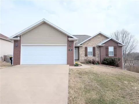 1913 Highgrove Rd, Harrison, AR 72601