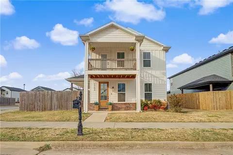 1703 W Broadway Pl, Rogers, AR 72758