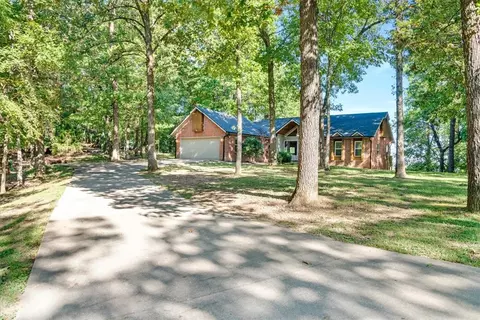 Exterior - 22490 Derik Rd, Springdale, AR 72764 photo 2 of 15