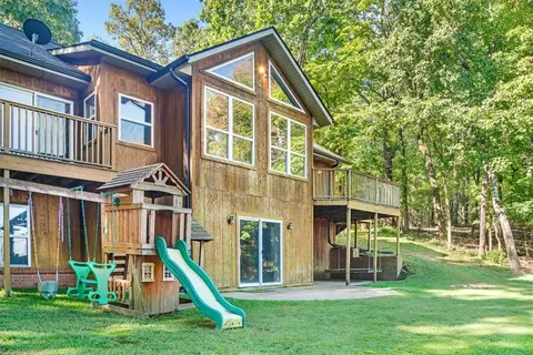 Exterior - 22490 Derik Rd, Springdale, AR 72764 photo 11 of 15