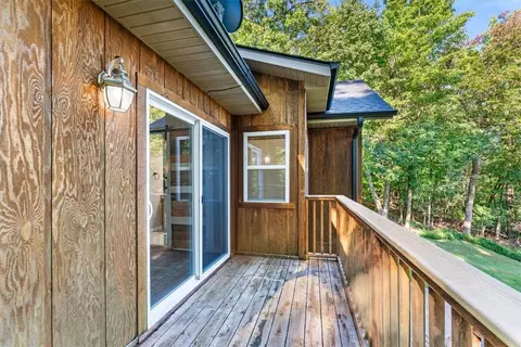 Exterior - 22490 Derik Rd, Springdale, AR 72764 photo 8 of 15