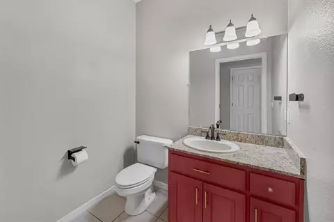 Bath - 22490 Derik Rd, Springdale, AR 72764 photo 1 of 5