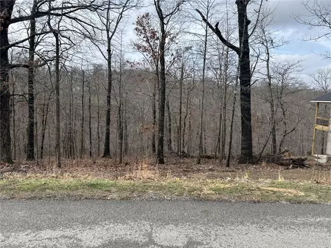 23 Egton Dr, Bella Vista, AR 72714