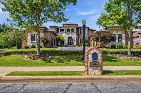 4125 Caerleon Cir, Bentonville, AR 72713