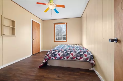 Bedroom - 176 Carr Ct, Harrison, AR 72601 photo 5 of 6