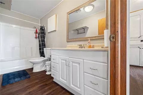 Bath - 176 Carr Ct, Harrison, AR 72601 photo 3 of 3