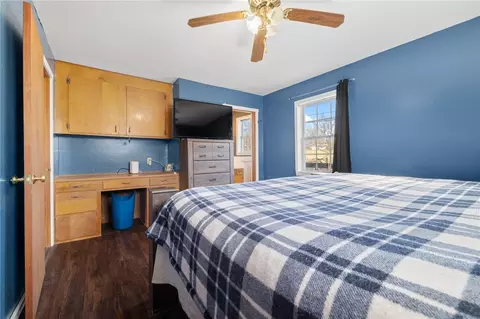 Bedroom - 176 Carr Ct, Harrison, AR 72601 photo 2 of 6