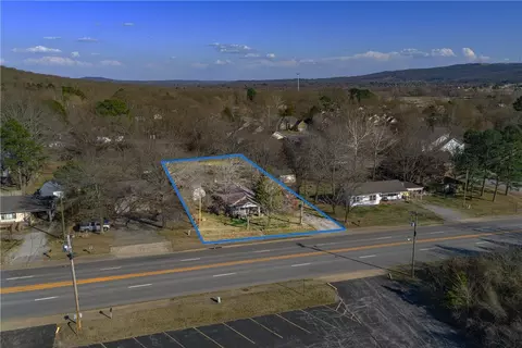 390 S Crossover Rd, Fayetteville, AR 72701