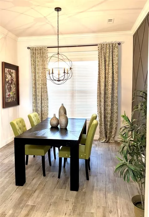 Dining - 1307 Valle Ln, Springdale, AR 72762 photo 1 of 2