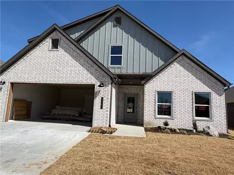 2303 Lexington St, Siloam Springs, AR 72761