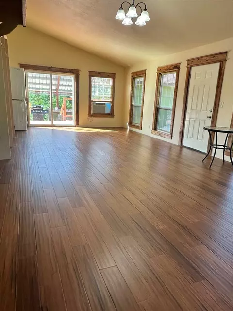 Living - 469076 E 595 Rd, Watts, OK 74964 photo 3 of 4