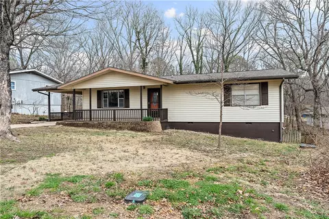 17 Evesham Ln, Bella Vista, AR 72714