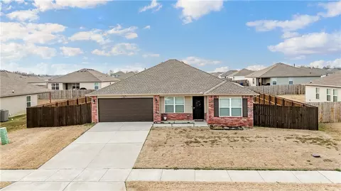 2709 Bauer St, Pea Ridge, AR 72751