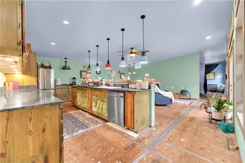 Kitchen - 1226 N Centennial Ave, West Fork, AR 72774 photo 3 of 3
