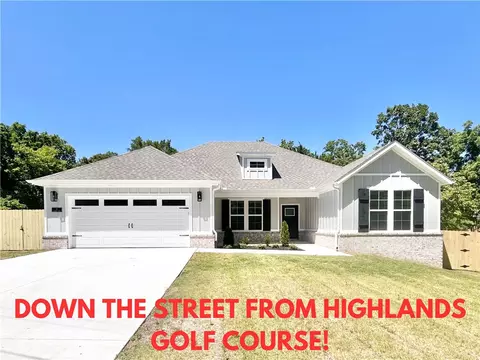 2 Ellwood Cir, Bella Vista, AR 72715