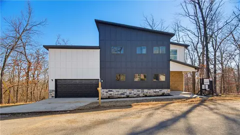 20 Bobwith Ln, Bella Vista, AR 72714