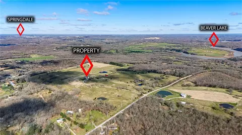 17999 Blue Springs Rd, Fayetteville, AR 72703