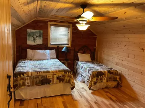 Bedroom - 27960 S Hwy 103, Compton, AR 72624 photo 4 of 4