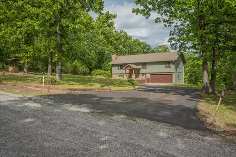 17506 Northridge Dr, Neosho, MO 64850