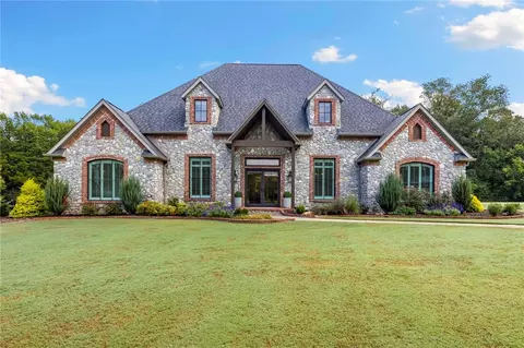596 Polo Dr, Fayetteville, AR 72703