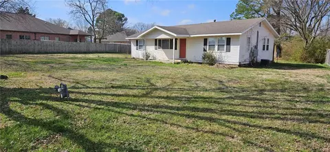 314 S Neal St, Prairie Grove, AR 72753
