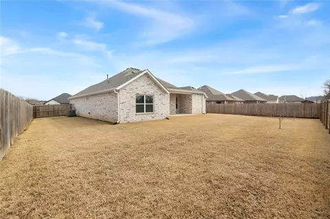 Exterior - 4614 Hamlet St, Springdale, AR 72764 photo 5 of 6