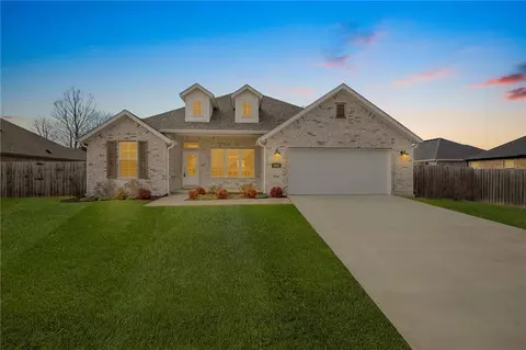 4614 Hamlet St, Springdale, AR 72764