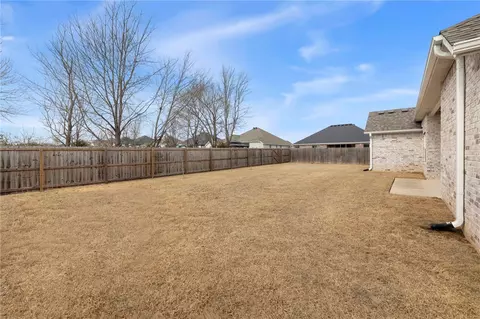 Exterior - 4614 Hamlet St, Springdale, AR 72764 photo 3 of 6