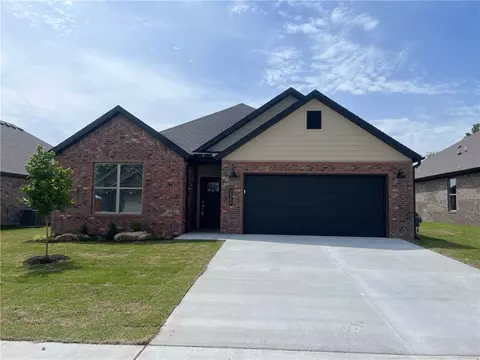 2302 Lexington St, Siloam Springs, AR 72761