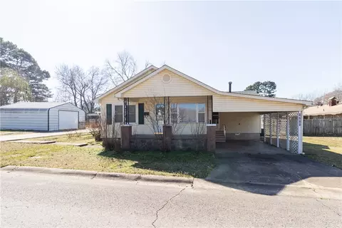 1711 W Cline Rd, Clarksville, AR 72830