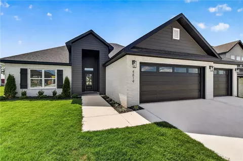 4814 Cowboy St, Springdale, AR 72762