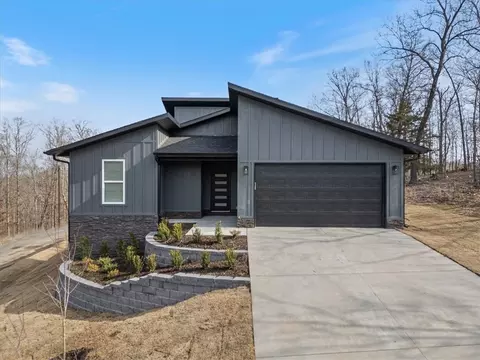 37 Haddington Dr, Bella Vista, AR 72715